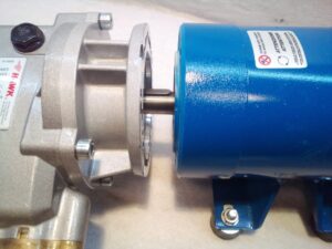 222 - Gleichstrommotor 12 V oder 24 Volt für MIXTRON und FOG Hochdruckpumpe