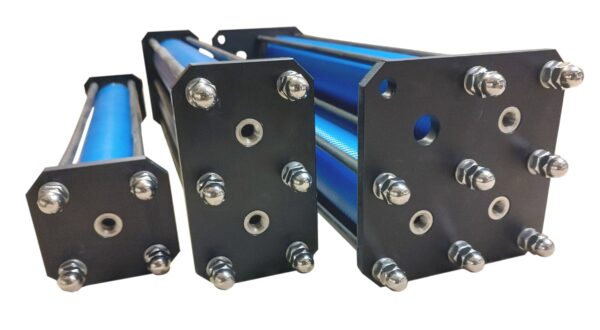 Reverse Osmosis Pressure Vessel Blue Gold Watermakers - Vierfach Umkehrosmose-Membranbehälter (Vessel) 2,5"x 40" aus Hochleistungs-Verbundwerkstoff